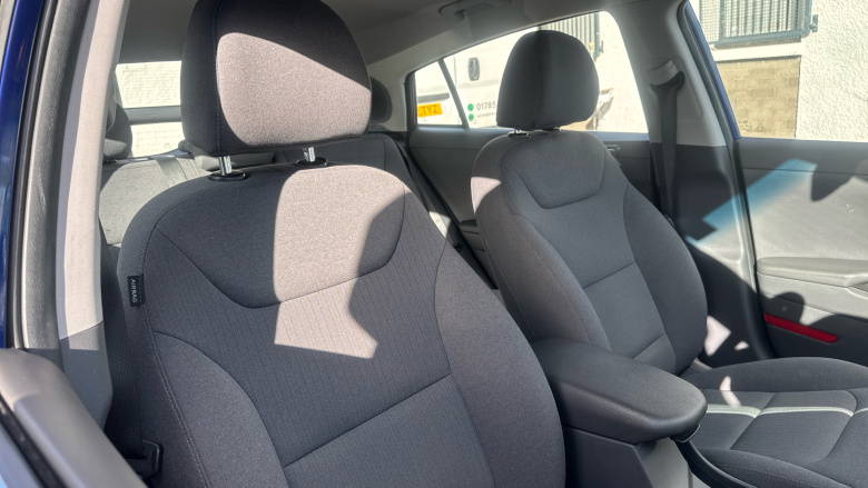 Hyundai IONIQ 1.6 GDi Hybrid Premium 5dr DCT Hybrid Hatchback